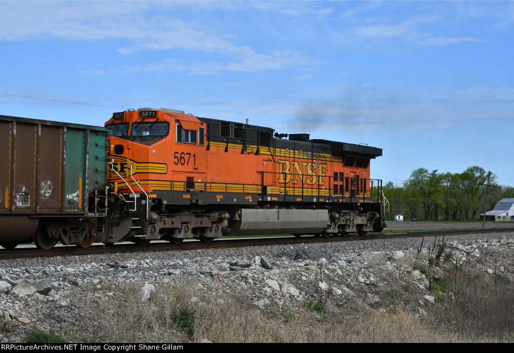 BNSF 5671 Roster shot